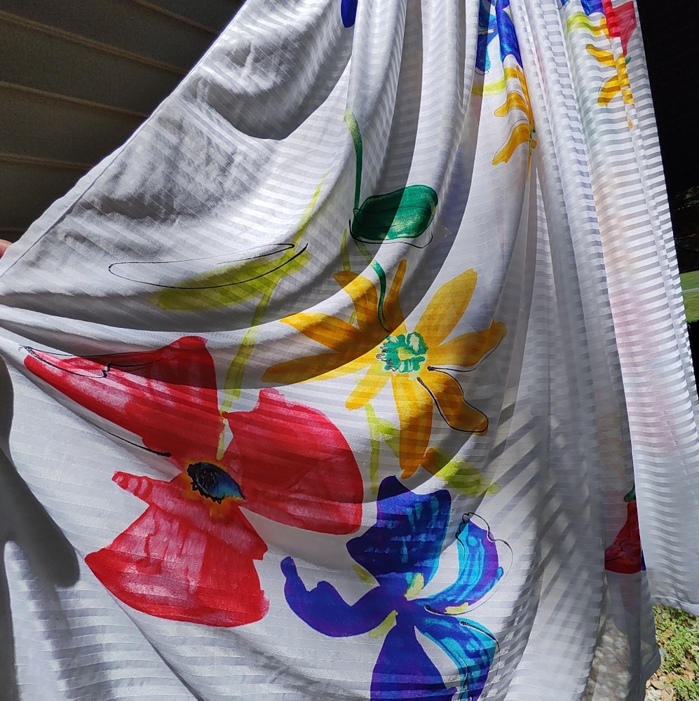 Large White Beach Scarf Striped Nylon Retro Floral Watercolor 57"x54" Spiegel